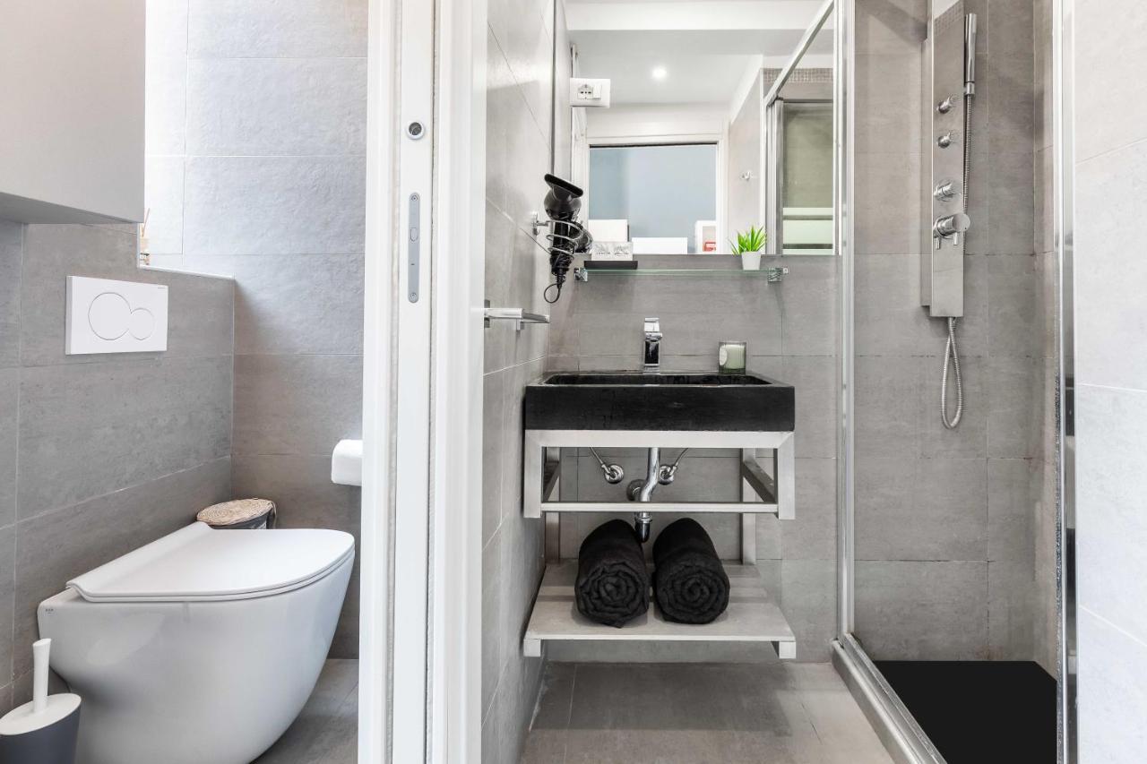 Duomo In 8 Stops Suite Deluxe Loft Milano Dış mekan fotoğraf